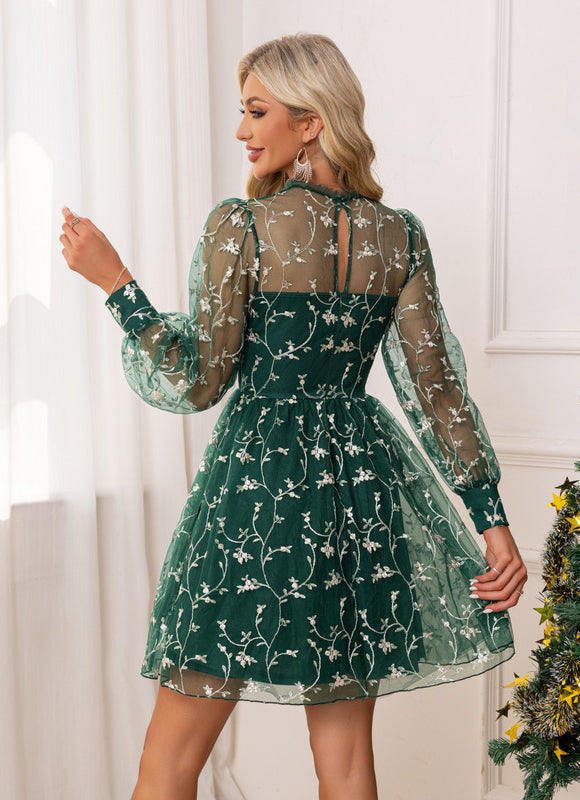 Robe Broderie Anglaise Verte - gallery 1