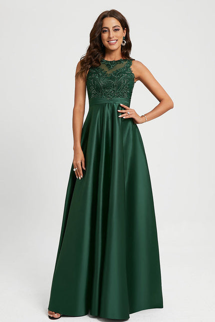 Robe Longue Verte Satinée À Broderies