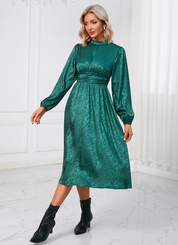Robe Longue Verte Satinée À Col Montant - gallery 2