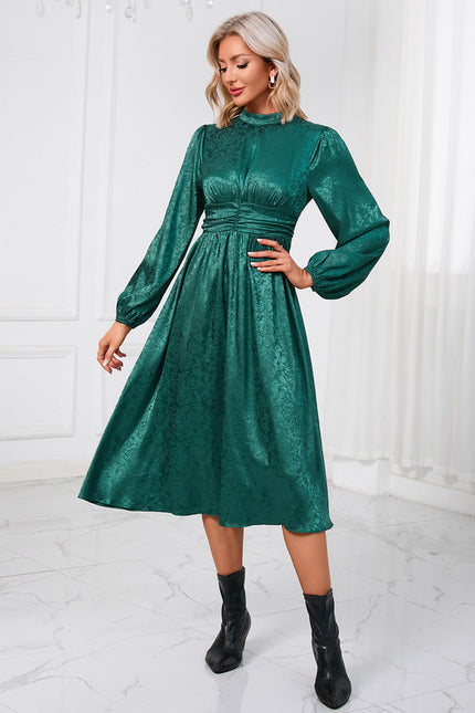 Robe Longue Verte Satinée À Col Montant - gallery 4